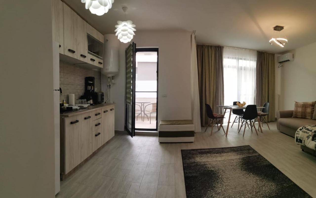 Apartament Kazeboo Mamaia Apartment Năvodari Екстериор снимка